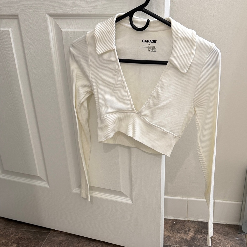 Garage Women's Cream Ribbed V-Neck Crop Top